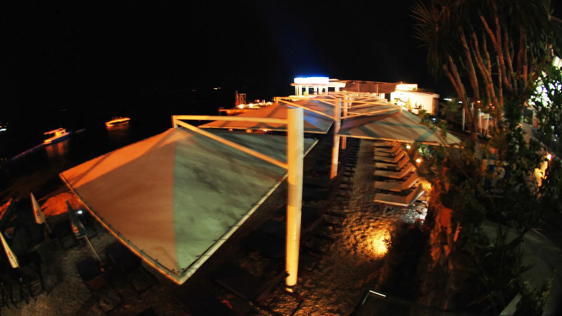 ****  Hotel Nertili Sarandë Albania